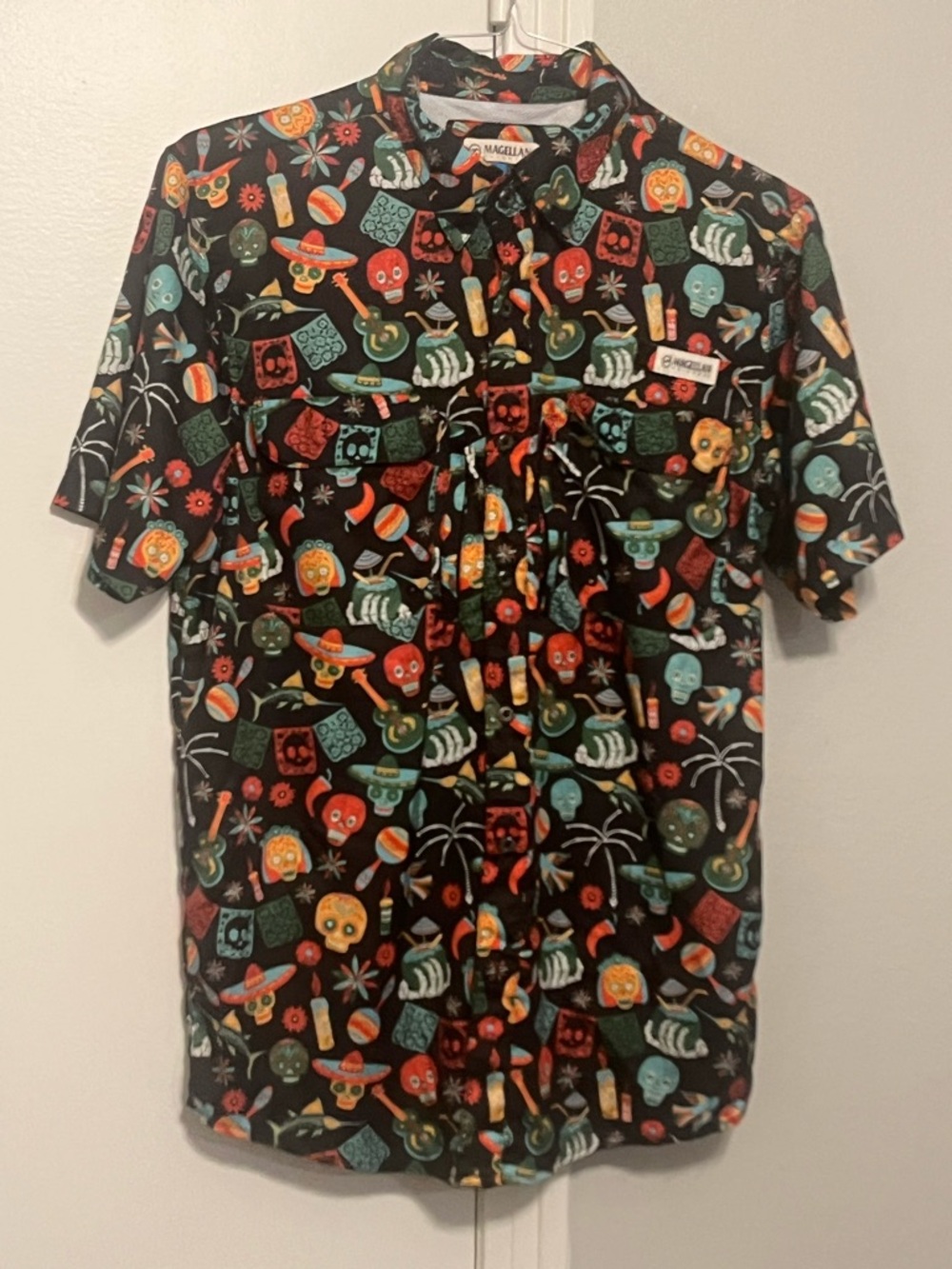 Magellan Outdoors Dia de Los Muertos Fishing Shirt Size S